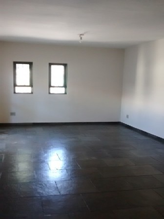 Apartamento à venda com 3 quartos, 115m² - Foto 2