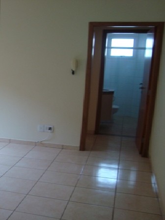 Apartamento à venda com 1 quarto, 45m² - Foto 2