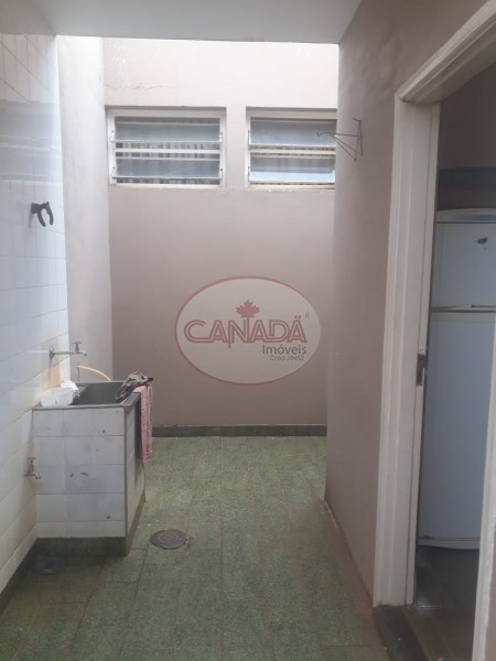 Casa à venda com 3 quartos, 220m² - Foto 12