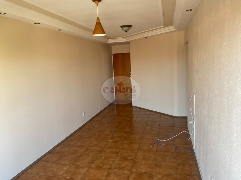 Apartamento à venda com 3 quartos, 69m² - Foto 2