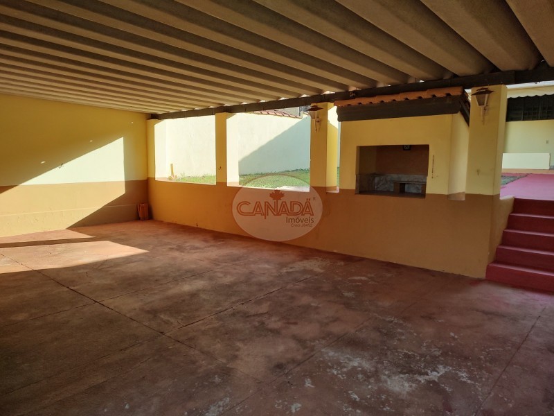 Casa à venda com 2 quartos, 130m² - Foto 2