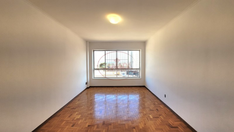 Apartamento para alugar com 3 quartos, 139m² - Foto 1