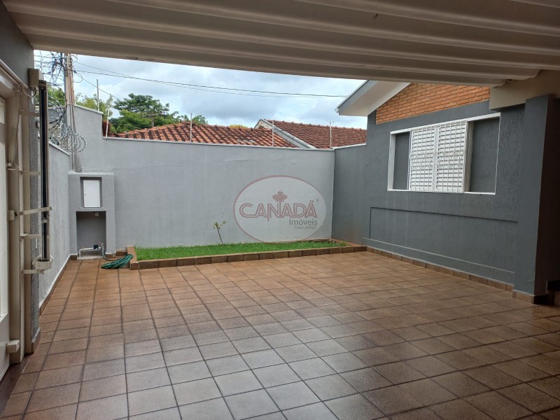 Casa à venda com 3 quartos, 198m² - Foto 3