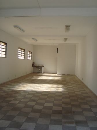 Prédio Inteiro para alugar, 75m² - Foto 2