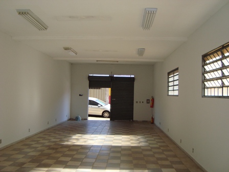 Prédio Inteiro para alugar, 75m² - Foto 4