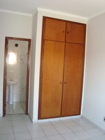 Apartamento para alugar com 2 quartos, 75m² - Foto 5