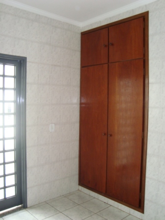 Apartamento para alugar com 2 quartos, 75m² - Foto 7