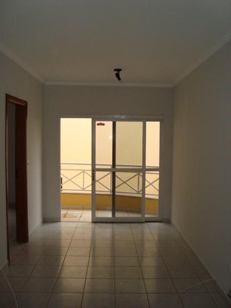 Apartamento para alugar com 1 quarto, 42m² - Foto 2