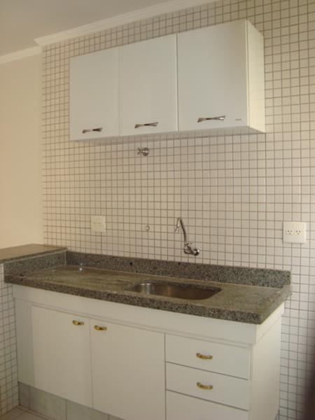 Apartamento para alugar com 1 quarto, 42m² - Foto 3