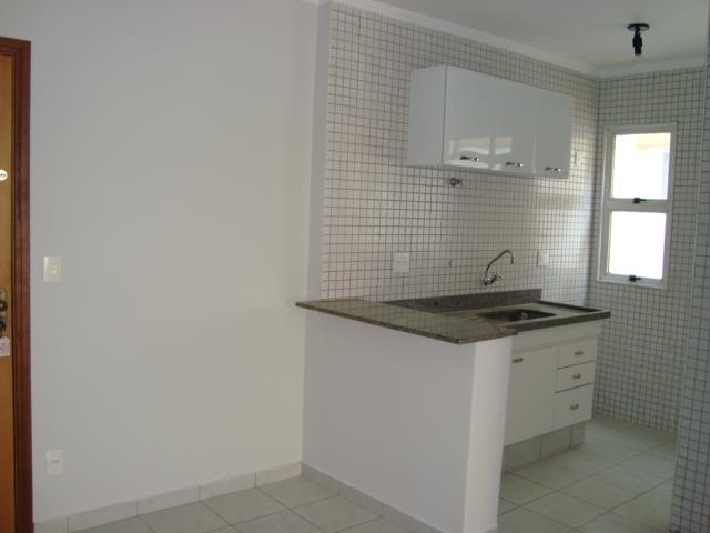 Apartamento para alugar com 1 quarto, 42m² - Foto 4